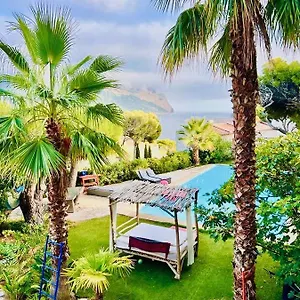 Privatunterkunft Astoria Maison D Hotes Vue Avec Piscine, Cassis